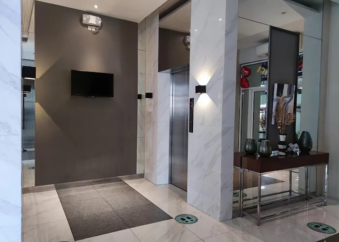 1br W/ Balcony شقة